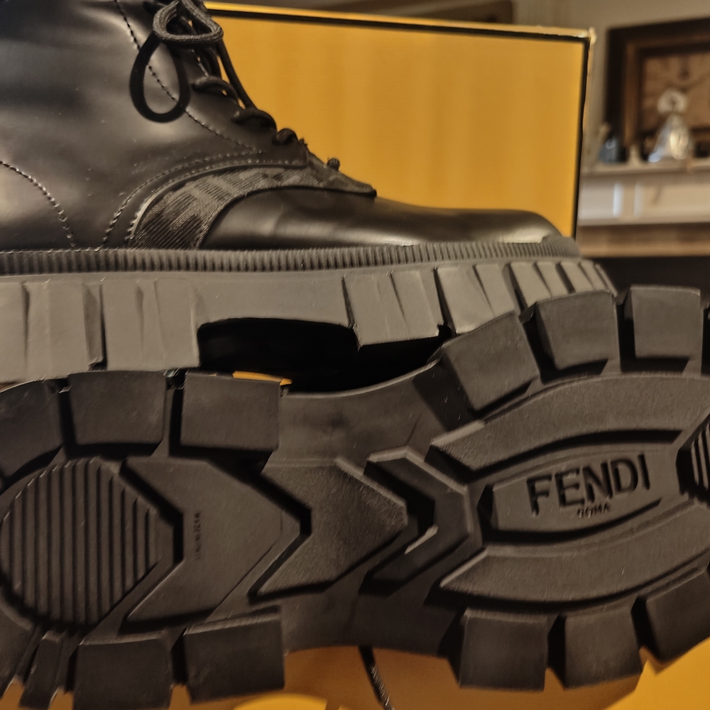 Fendi Men's Black Rugged Boots